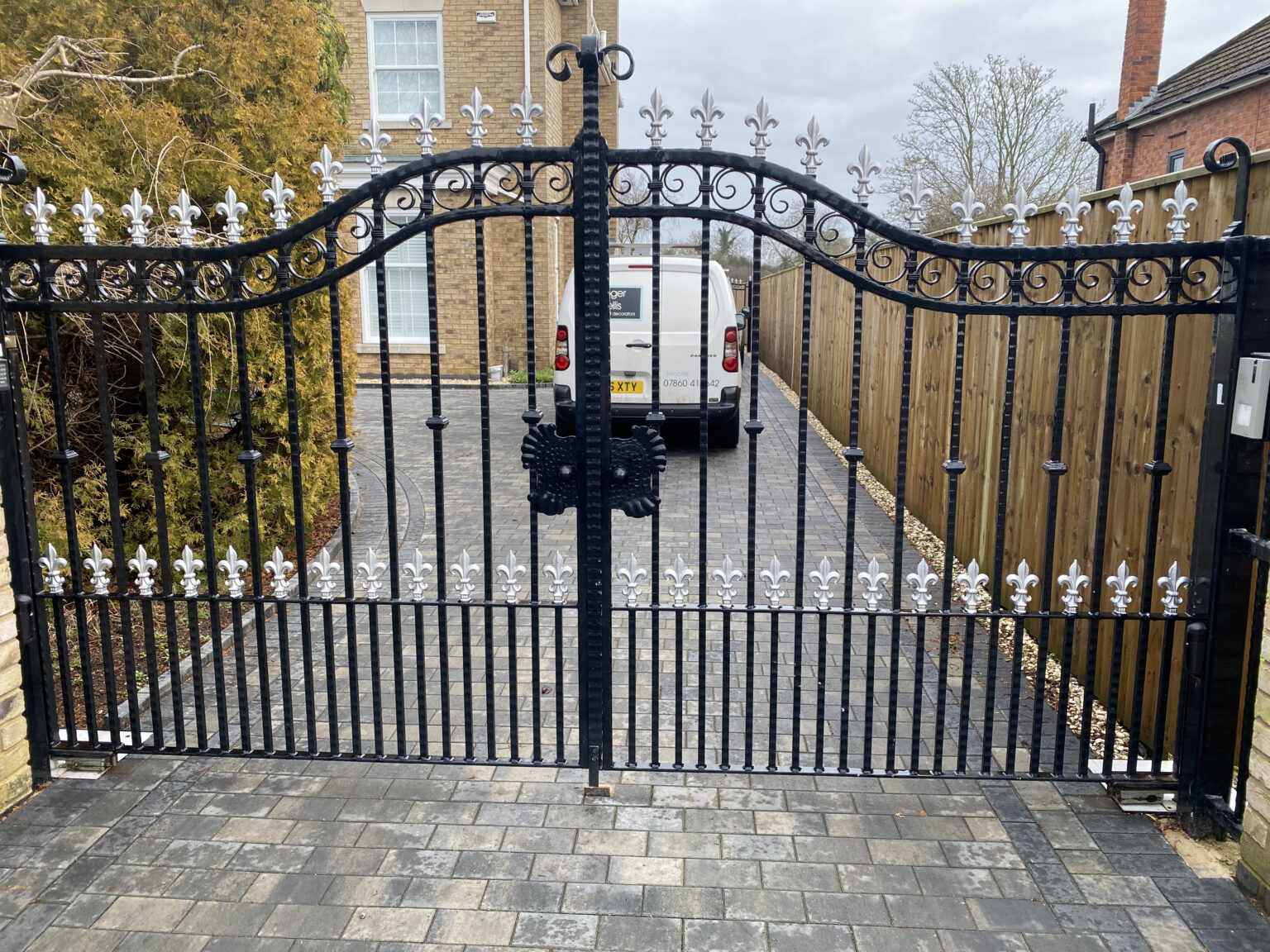Security Fencing and Gates Hodson & Kauss